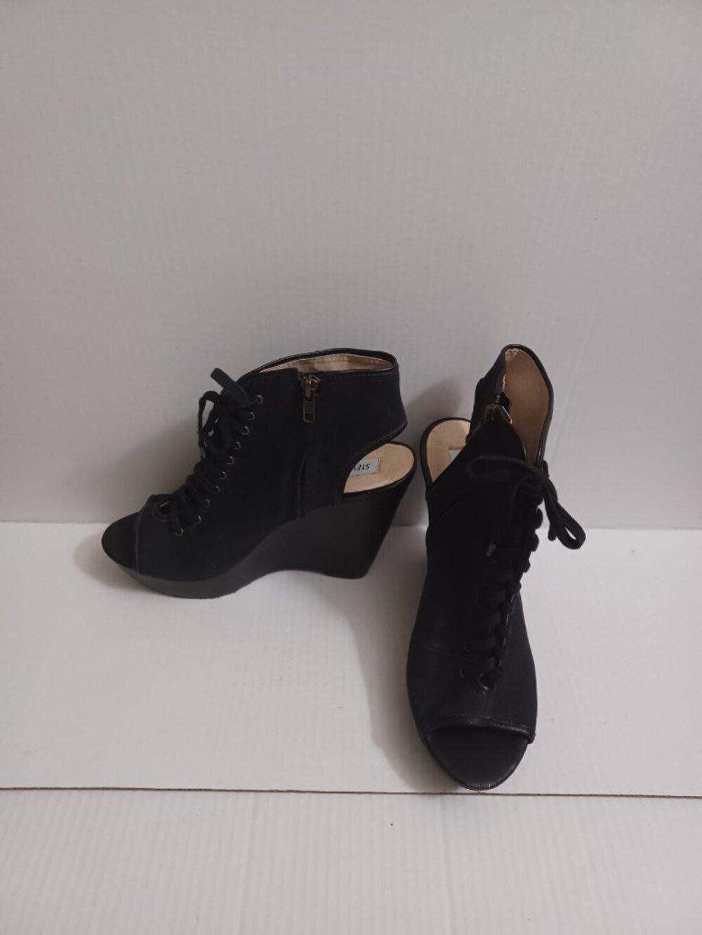 STEVE MADDEN TREPPIDD LACE-UP WEDGE OPEN TO OPEN HEEL BOOTIE SANDALS BLACK 9.5 - Picture 8 of 15